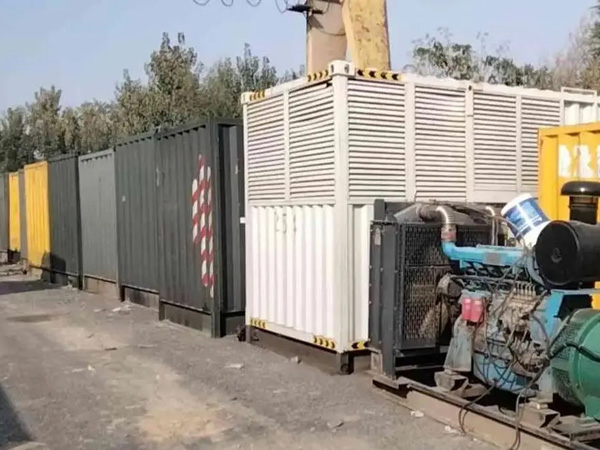 广丰200KW柴油发电机机组每小时油耗是多少？